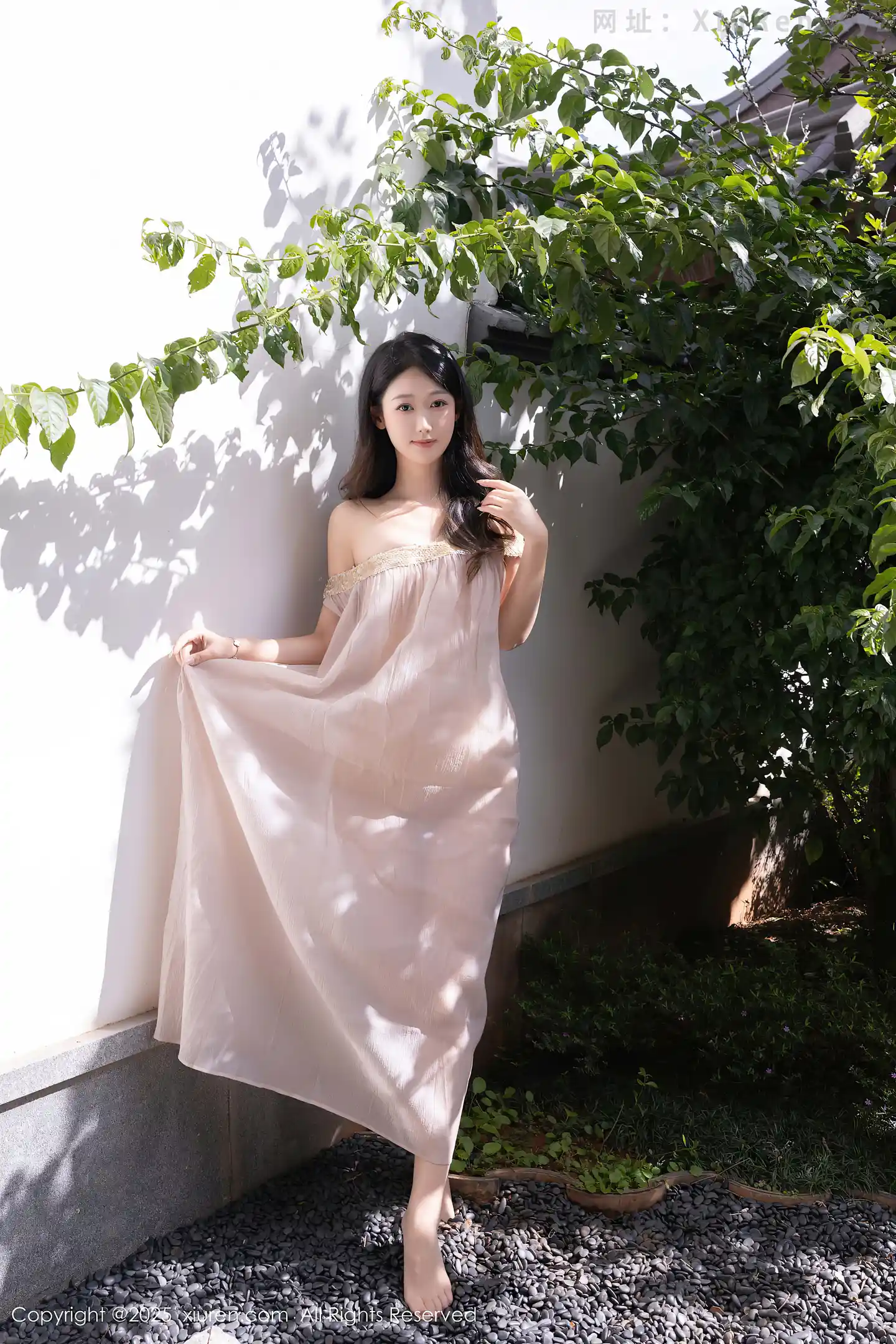 图片[6]-[XiuRen秀人网]VOL.10619 模特唐安琪性感浅色薄纱服饰配超薄肉丝秀曼妙身姿完美诱惑写真81P-秀人网官方网站